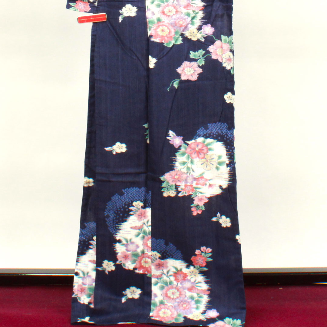 浴衣 しつけ糸付き 未使用品 紺色 雪輪 草花模様 木綿 Sランク 単衣 身丈171cm 裄丈65.5cm 紺系 1118002072618