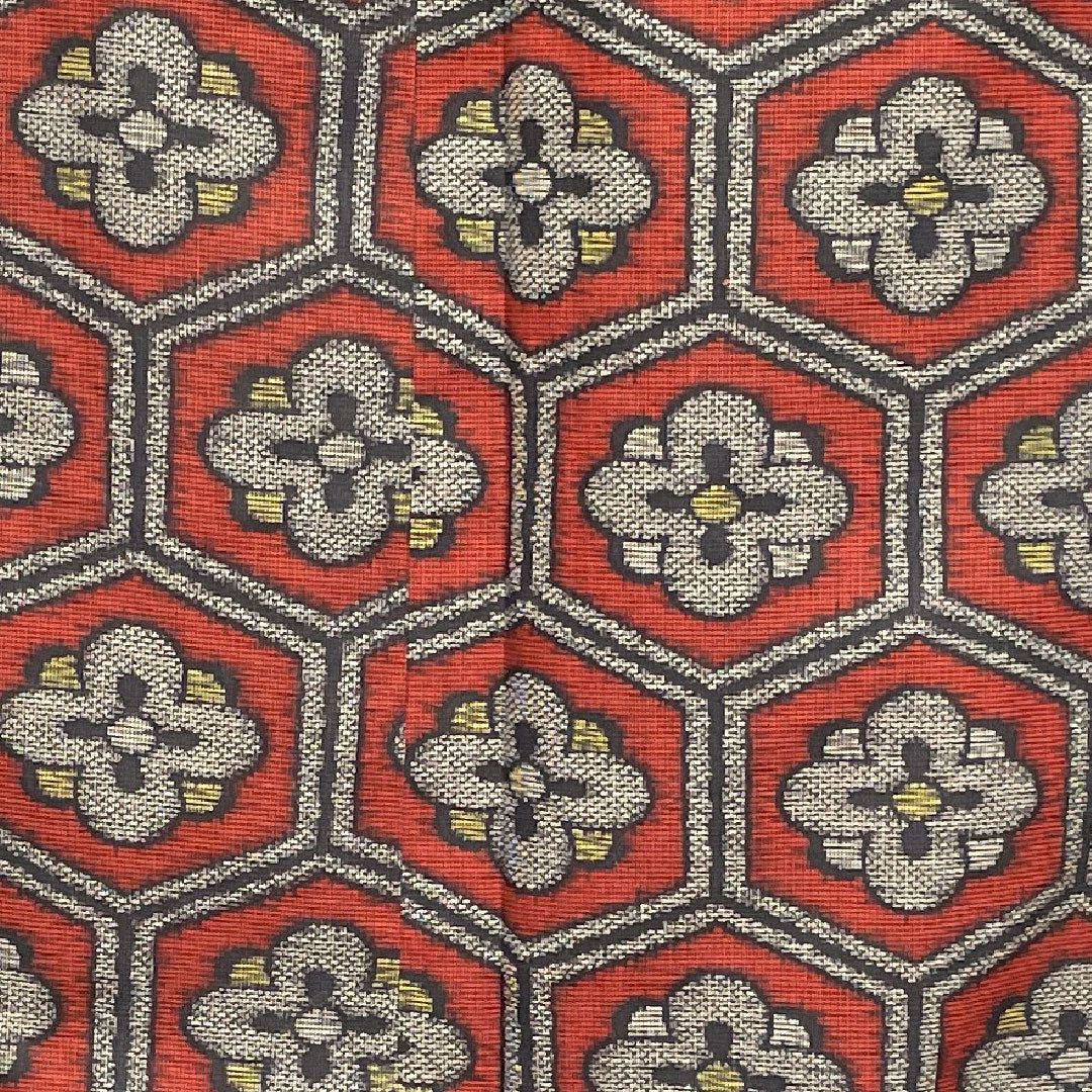 村山大島 身丈151.5cm 裄丈62cm 臙脂色 アンサンブル 亀甲に梅 正絹 Aランク 袷 赤系 1116001633212