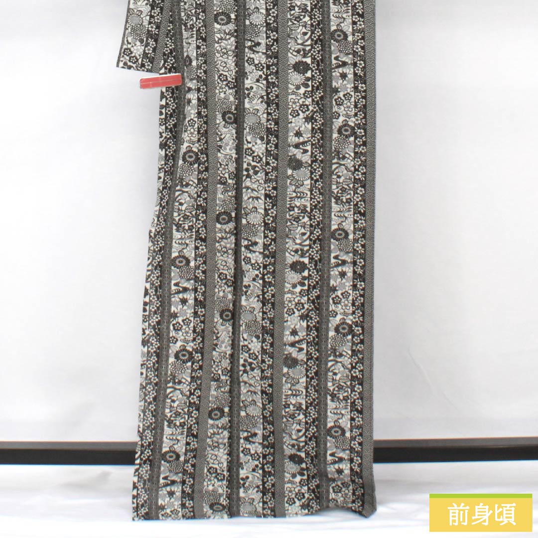 夏物 ポリエステル 小紋 身丈170cm 裄丈67cm 縞 吉祥文様 洗える着物 紗 Sランク モノトーン 1132002272627