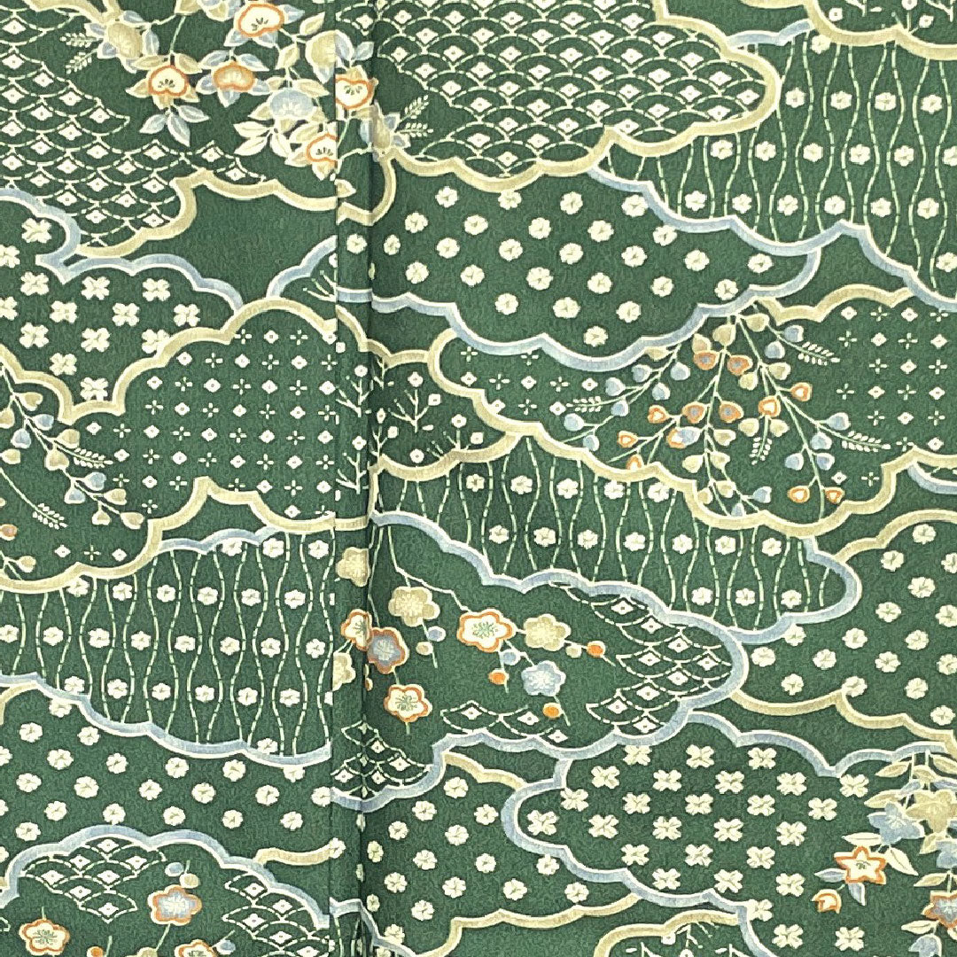 小紋 身丈160cm 裄丈62.5cm 袷  萌葱色 洗える着物 雲取り 草花模様  ポリ Sランク 緑系 1115002572419