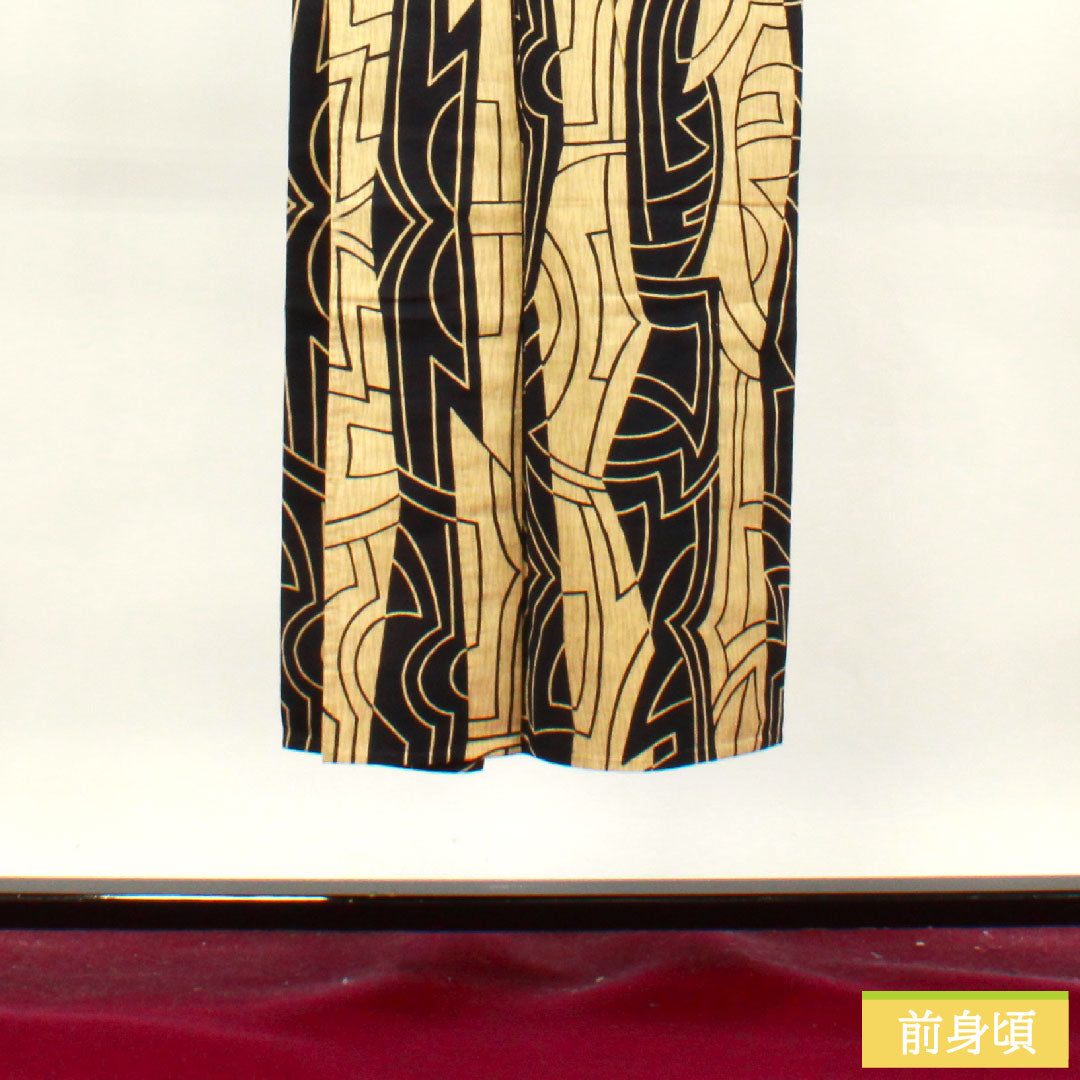 浴衣 木綿 身丈142cm 裄丈67.5cm Sランク 単衣 ベージュ系 東京白茶色（とうきょうしらちゃいろ） 男物 幾何学模様 山本寛斎 1118004912425