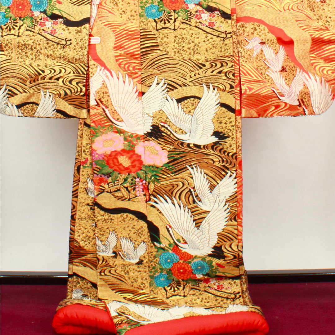 Colored uchikake, length 191cm, scarlet, Karaori, flowing water, crane, pure silk, S rank, lined, vermilion, 1110000292916