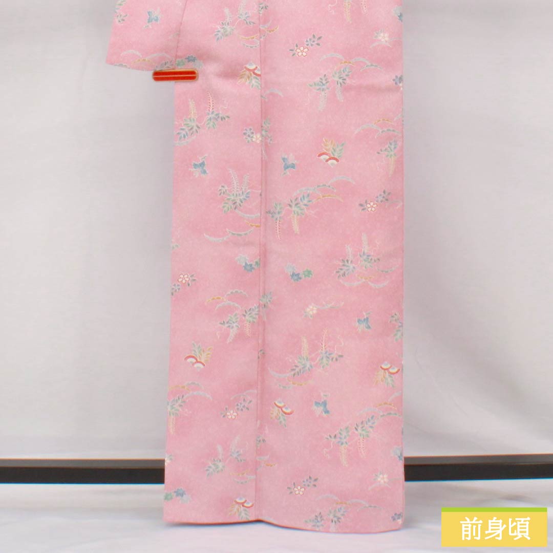 小紋 ポリエステル 身丈165cm 裄丈64cm 袷 一斤染色（いっこんぞめいろ） 洗える着物 草花 Sランク ピンク系 1115005182513