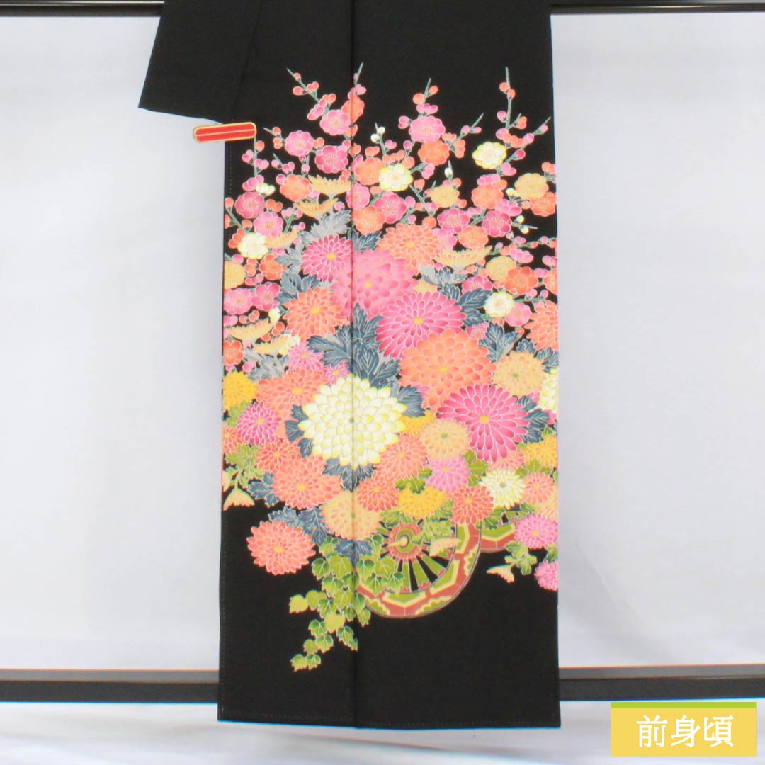 黒留袖 正絹 Sランク 身丈156.5cm 裄丈64cm 袷 五つ紋 雪輪に三つ引き 花車 菊 梅 五つ紋 黒系 1111001862310