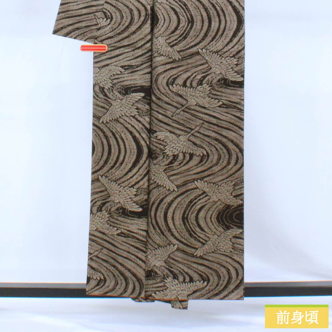 リサイクル着物】紬 正絹 Aランク 身丈157cm 裄丈63cm 大島紬 7マルキ リサイクル着物】紬 正絹 Aランク 身丈157cm 裄丈63cm 大島紬 7マルキ