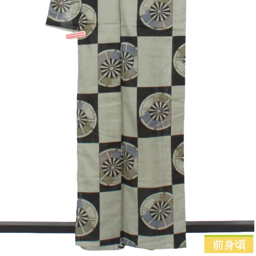 夏物 ポリエステル 小紋 Sランク 身丈161cm 裄丈68.5cm 柳鼠色（やなぎねずいろ） 洗える着物 市松 車輪 絽 グレー系 1132005552422