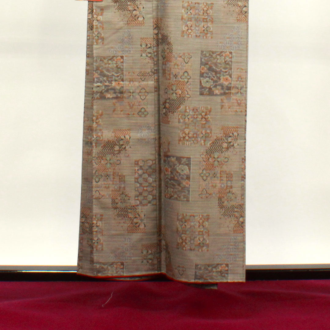 紬 身丈155cm 裄丈62.5cm 絹鼠色 抽象模様 しつけ糸付き 正絹 Sランク 袷 グレー系 1116002722322