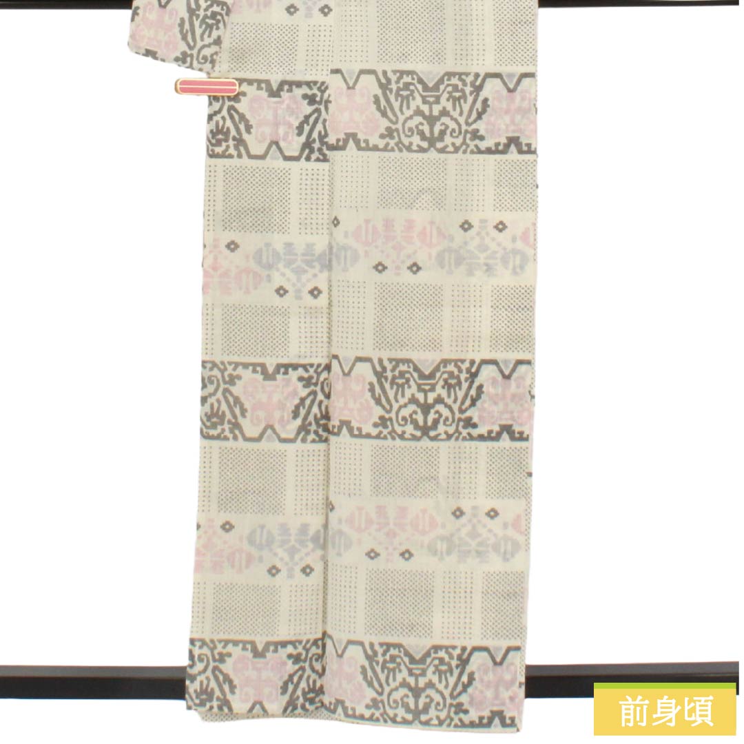夏物 ポリエステル 紬 Bランク 身丈159.5cm 裄丈64cm 鳥の子色（とりのこいろ） 洗える着物 抽象模様 居敷当て付き 紗 クリーム系 1132007054315