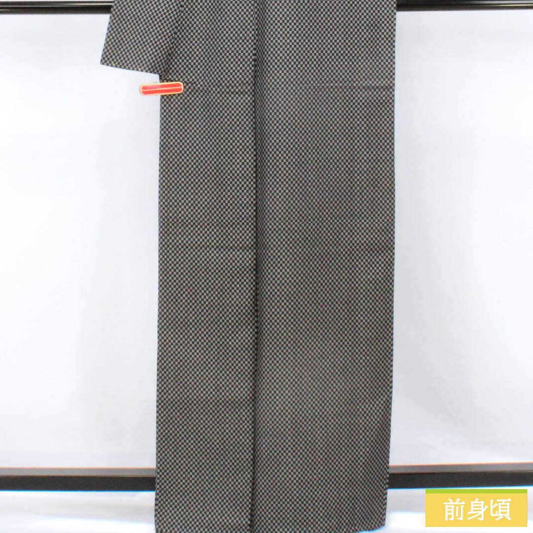 紬 正絹 Aランク 身丈165cm 裄丈66.5cm 井桁絣 単衣 黒系 1116004763510