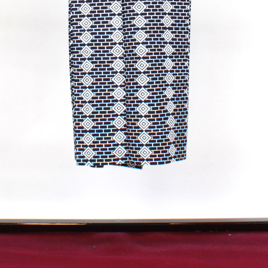 浴衣 しつけ糸付き 未使用品 男物 幾何学模様 木綿 Sランク 単衣 身丈135cm 裄丈67.5cm 紺系 1118002132118