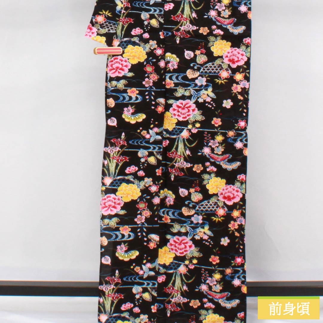 （新品未使用品）浴衣 木綿 身丈167cm 裄丈67cm NEWランク 単衣 黒系 型染 花 松 流水 1118006791510