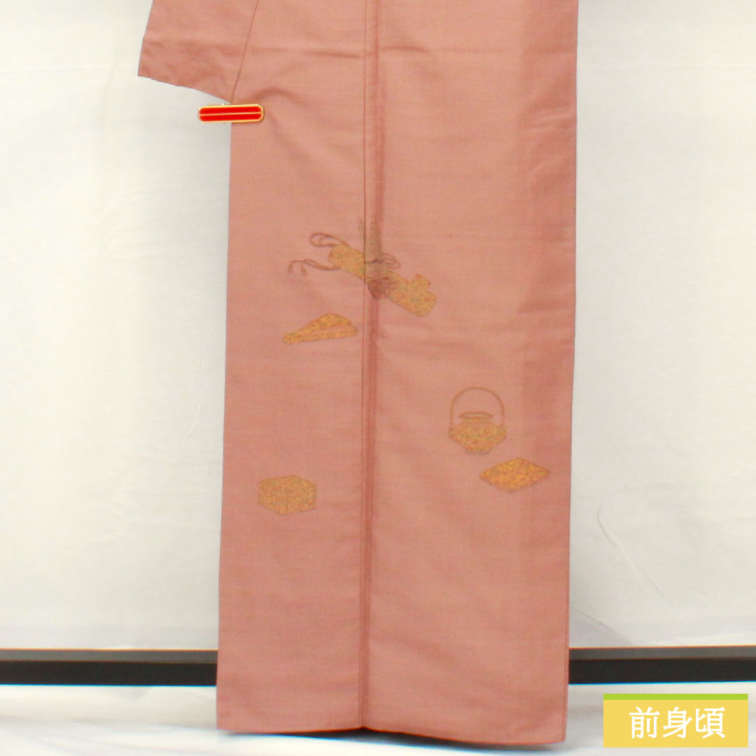 訪問着 正絹 袷 身丈162.5cm 裄丈62.5cm 帯紅色（たいこうしょく） 紬地 一つ紋 丸に角立四ツ目 付下げ Sランク 紫系 1112005572420