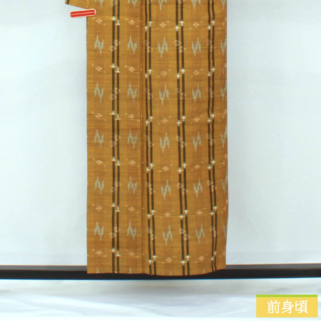 紬 正絹 Sランク 身丈154cm 裄丈62.5cm 黄茶色（きちゃいろ） 絣 単衣 茶系 1116004022214