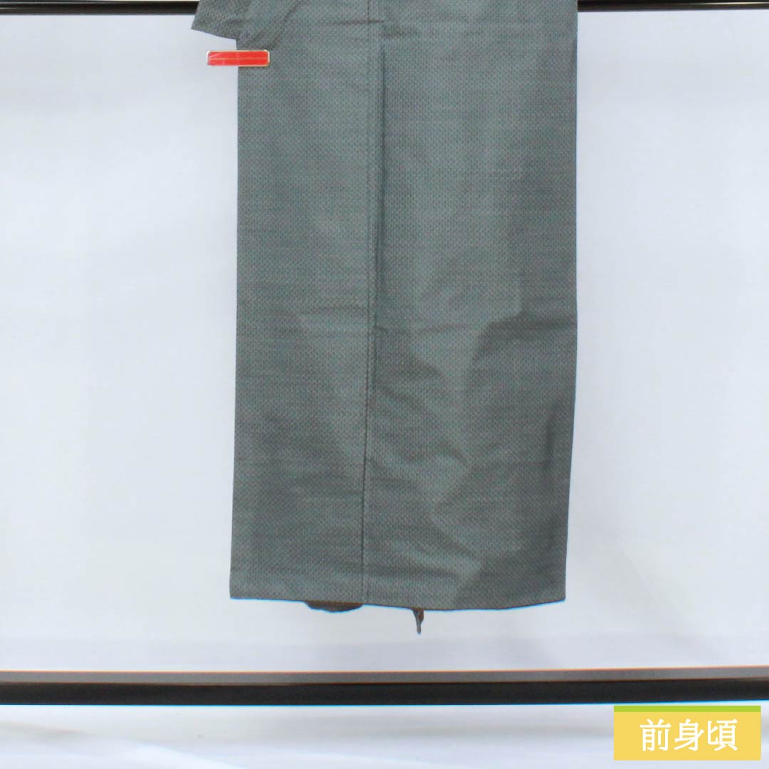 男物 正絹 Sランク 身丈142.5cm 裄丈65.5cm  黒橡色（くろつるばみいろ） 縞 絣 大島紬 袷 緑系 1119001172419