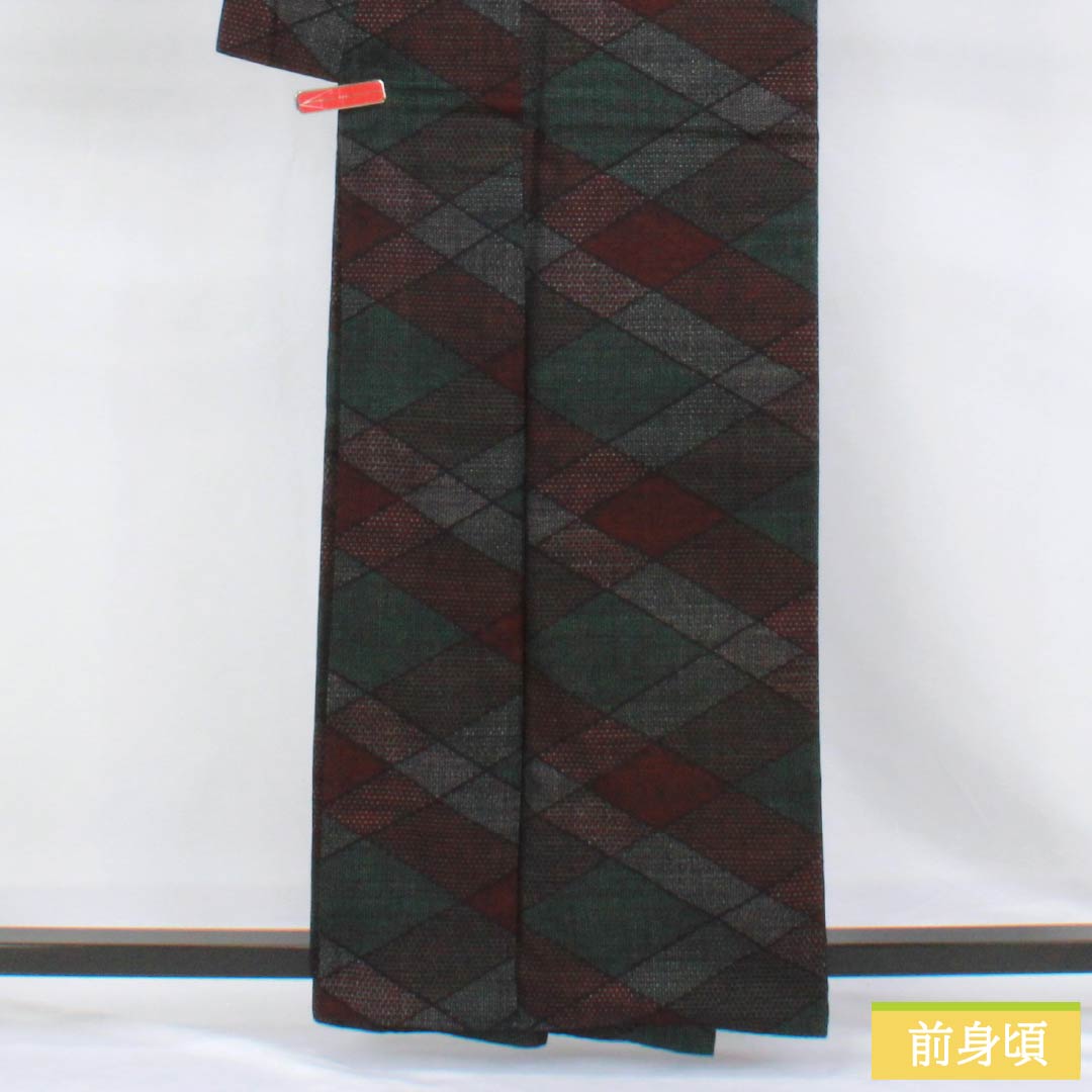 リサイクル着物】紬 正絹 Sランク 身丈161cm 裄丈66.5cm 真綿紬 幾何学