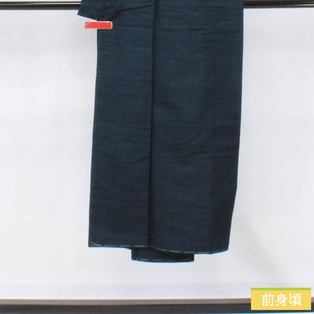 男物 正絹 Sランク 身丈139cm 裄丈64.5cm  濃紺色（のうこんいろ） 紬地 しつけ糸付き アンサンブル 袷 紺系 1119001132318