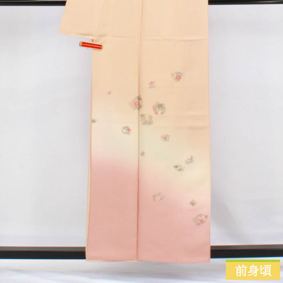 訪問着 正絹 Sランク 袷 身丈155cm 裄丈58cm 薄肉色（うすにくいろ） 縫い紋 下り藤 刺繍 重ね衿付き 草花 橙系 1112006242326