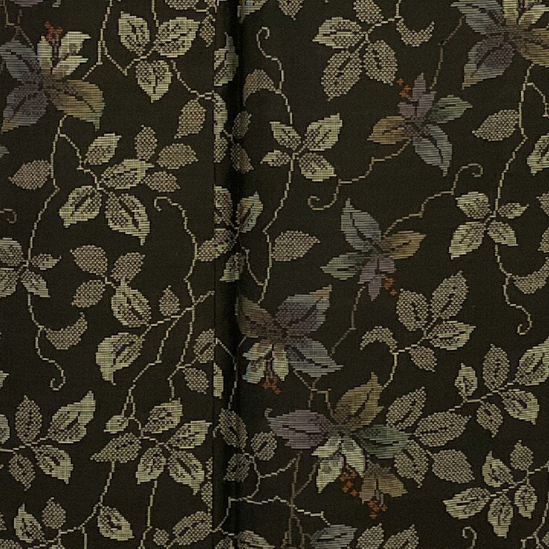 大島紬 身丈156cm 裄丈63cm 経緯絣 草花模様 正絹 Sランク 袷 黒系 1116001192310