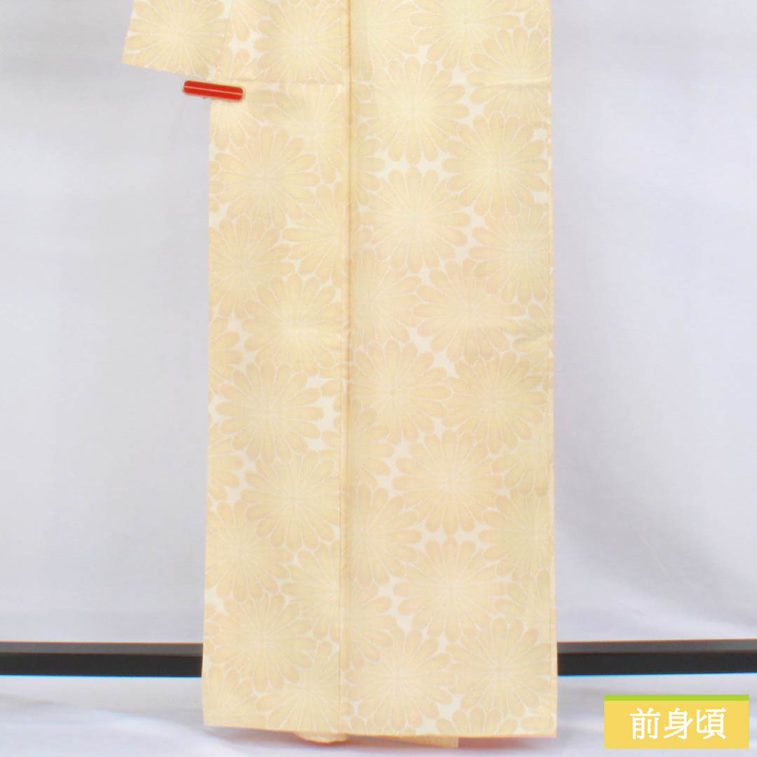 リサイクル着物】紬 正絹 Aランク 身丈163cm 裄丈66.5cm 白大島 花柄