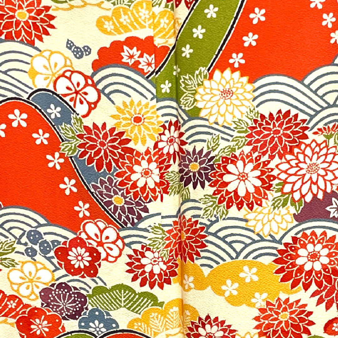 Homongi, lined, length 157.5cm, sleeve length 61.5cm, lacquered, Kyoto Bingata, chrysanthemum, Seigaiha, pure silk, A rank, cream, 1112001673315