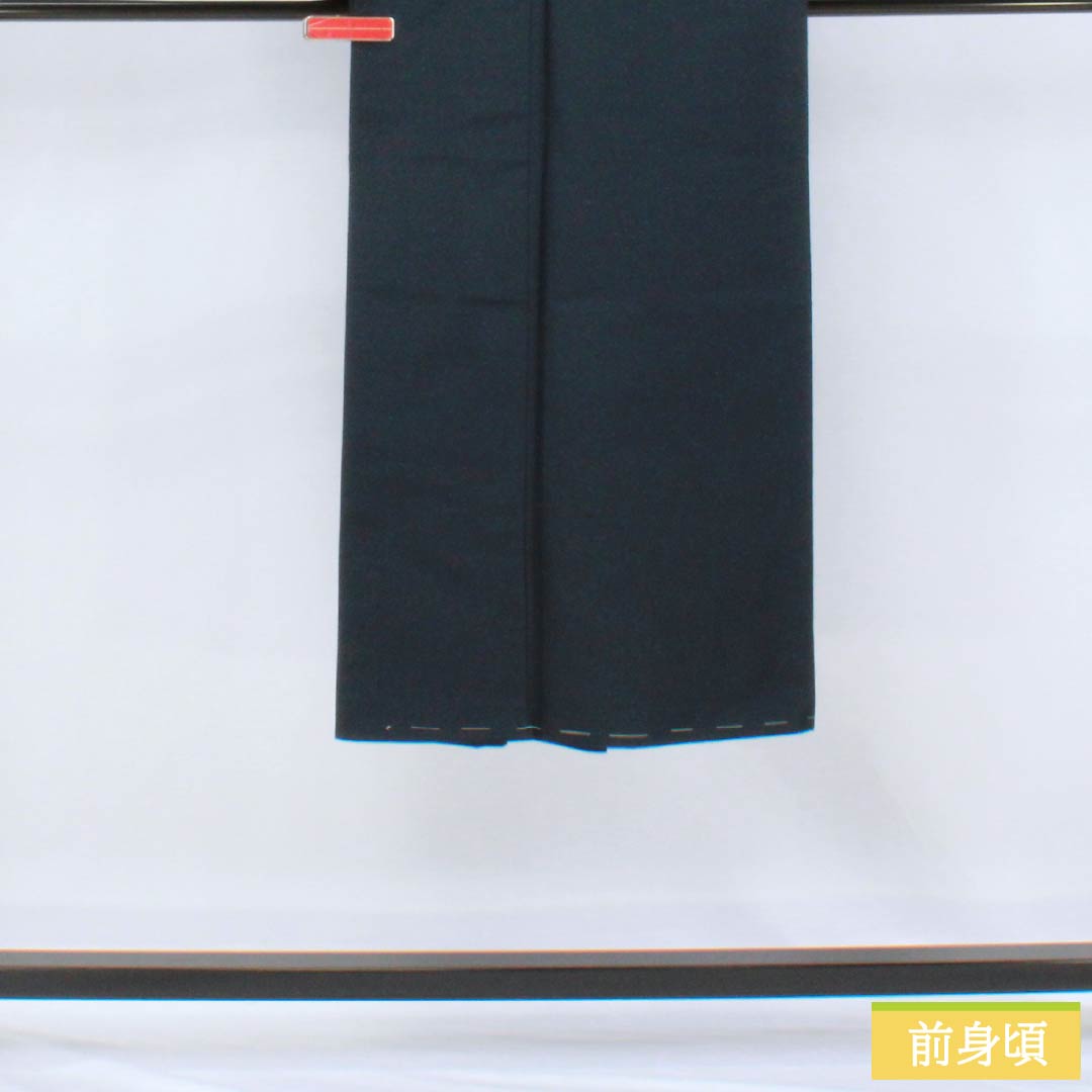 男物 正絹 Sランク 身丈134cm 裄丈66cm 濃紺色（のうこんいろ） ひげ紬 しつけ糸付き 袷 紺系 1119001212318