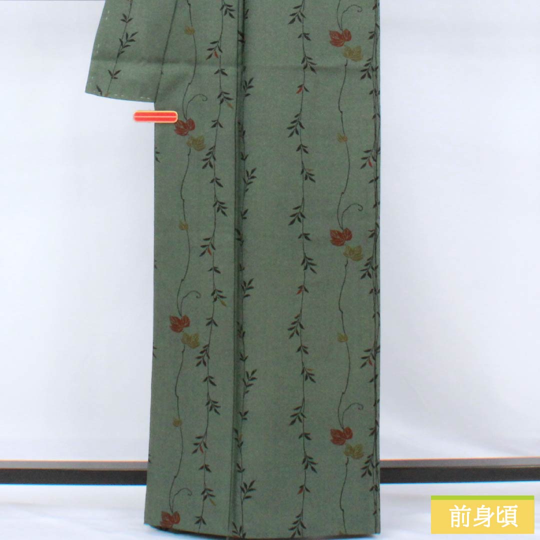 小紋 ポリエステル Sランク 身丈164.5cm 裄丈62cm 単衣 島松鼠色（しままつねずいろ） 型染 草 葉 居敷当て付き 緑系 1115007992419