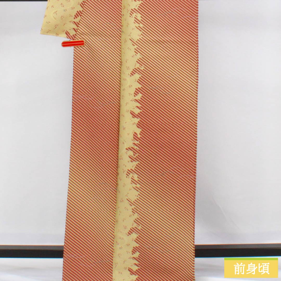 小紋 ポリエステル 身丈166.5cm 裄丈67.5cm 袷 魚子黄色（ぎょしこういろ） 抽象模様 洗える着物 Sランク 黄系 1115006212523