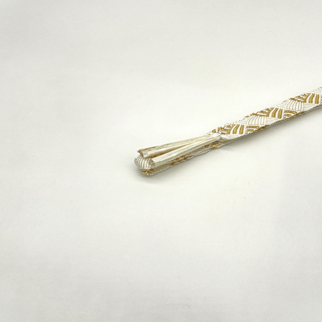 （新古品） 帯締め・帯揚げセット 正絹 Bランク 白色（しろいろ） 乳白色（にゅうはくしょく） 留袖用 古典柄 長さ約160cm 幅約1.6cm フォーマル 白系 1141000444311