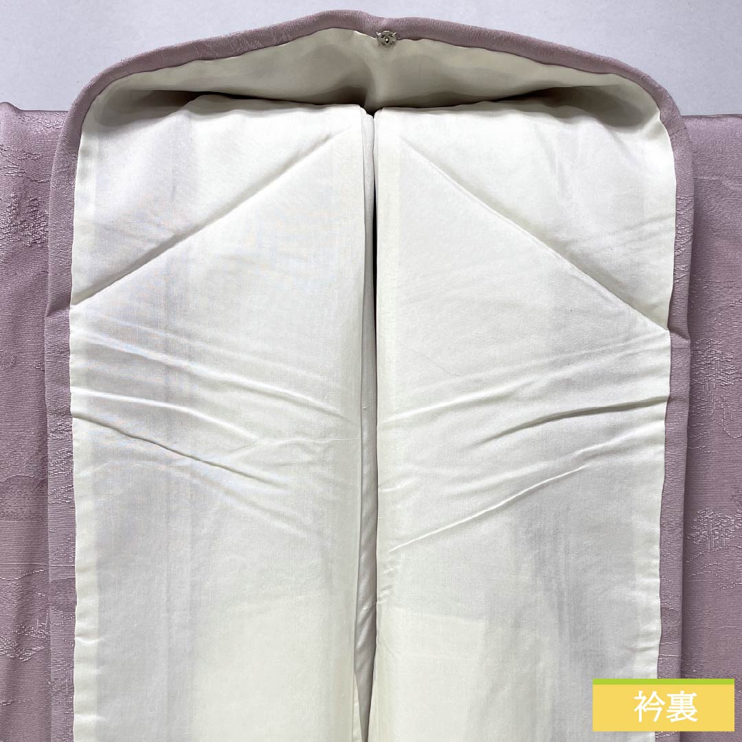 色無地 正絹 Bランク 身丈162.5cm 裄丈67cm 退紅色（あらそめいろ） 一つ紋 中陰五三桐 風景 袷 ピンク系 1114002344413