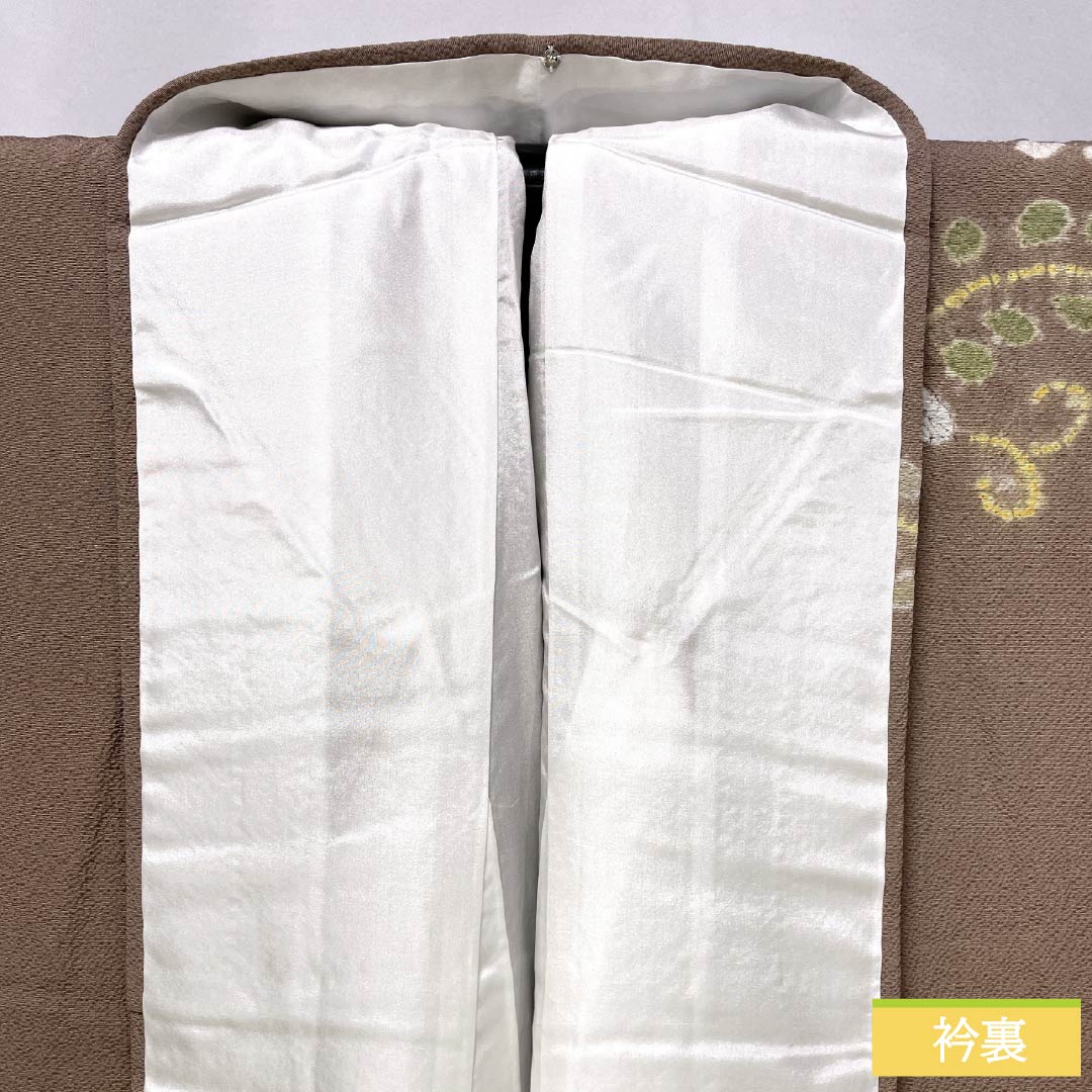 Homongi (formal kimono) made of pure silk, rank B, lined, length 158cm, sleeve length 67cm, Saganezuiro (Saga gray) color, tie-dyed, paulownia wood crepe, brown with basting thread, product number 1112007084314
