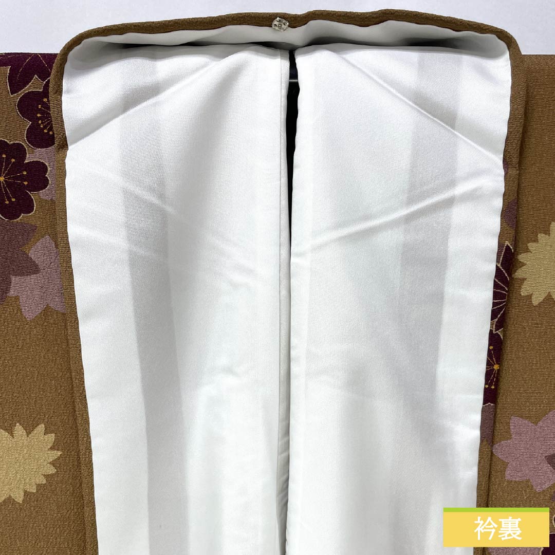 小紋 ポリエステル 身丈164.5cm 裄丈66.5cm 袷 猟虎茶色（らっこちゃいろ） 吹き寄せ 洗える着物 Sランク 茶系 1115005802414