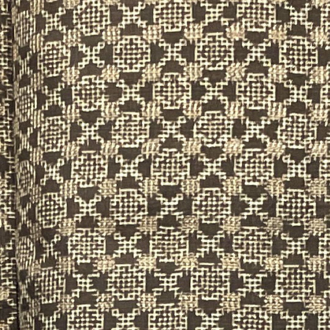 大島紬 身丈142cm 裄丈61.5cm 経緯絣 幾何学模様 正絹 Sランク 袷 茶系 1116002122114