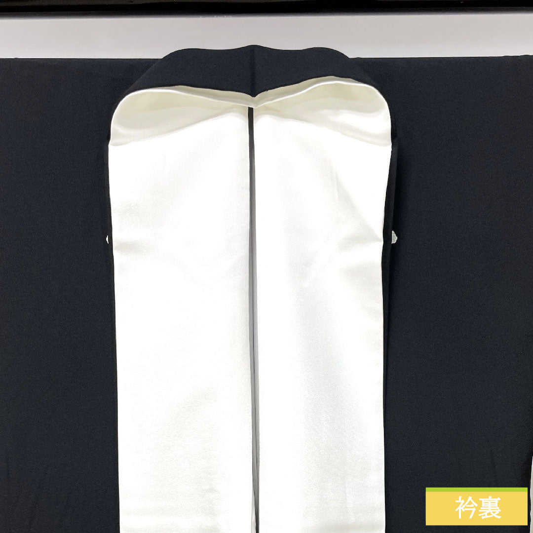 Black formal kimono, pure silk, length 164cm, sleeve length 65cm, lined, gold leaf finish, auspicious motif, artist's work, five crests, ivy, A rank, five crests, black, 1111001263410