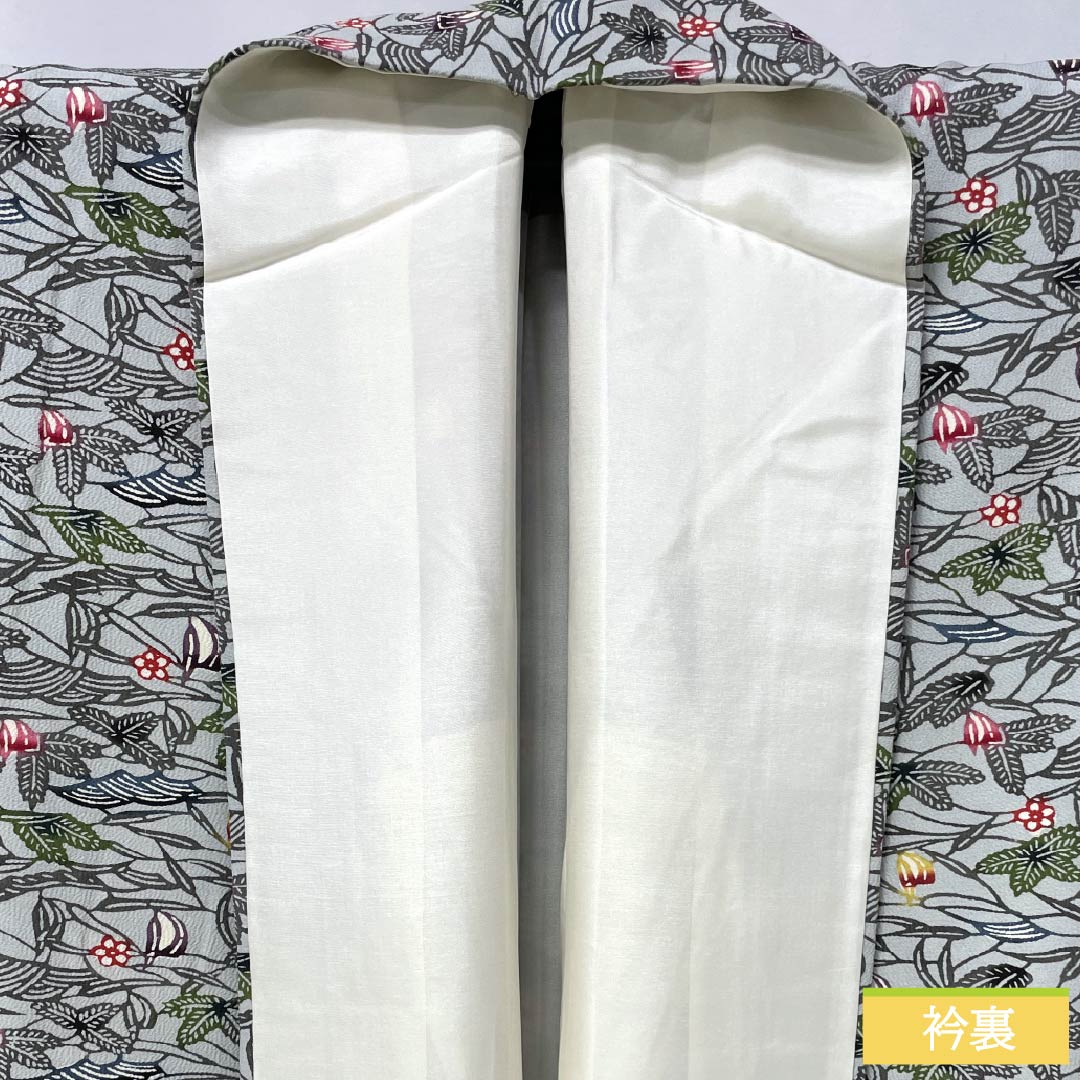 Komon (small pattern) kimono, pure silk, length 156cm, sleeve length 63cm, lined, fish belly white (gyo to akuiro) design, Ryukyu Bingata floral pattern, S rank, gray, 1115006132322