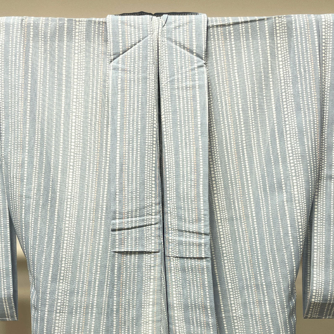 夏物 正絹 小紋 身丈153cm 裄丈62cm 白群色（びゃくぐんいろ） 幾何学模様 絽 Sランク 青系 1132001372217