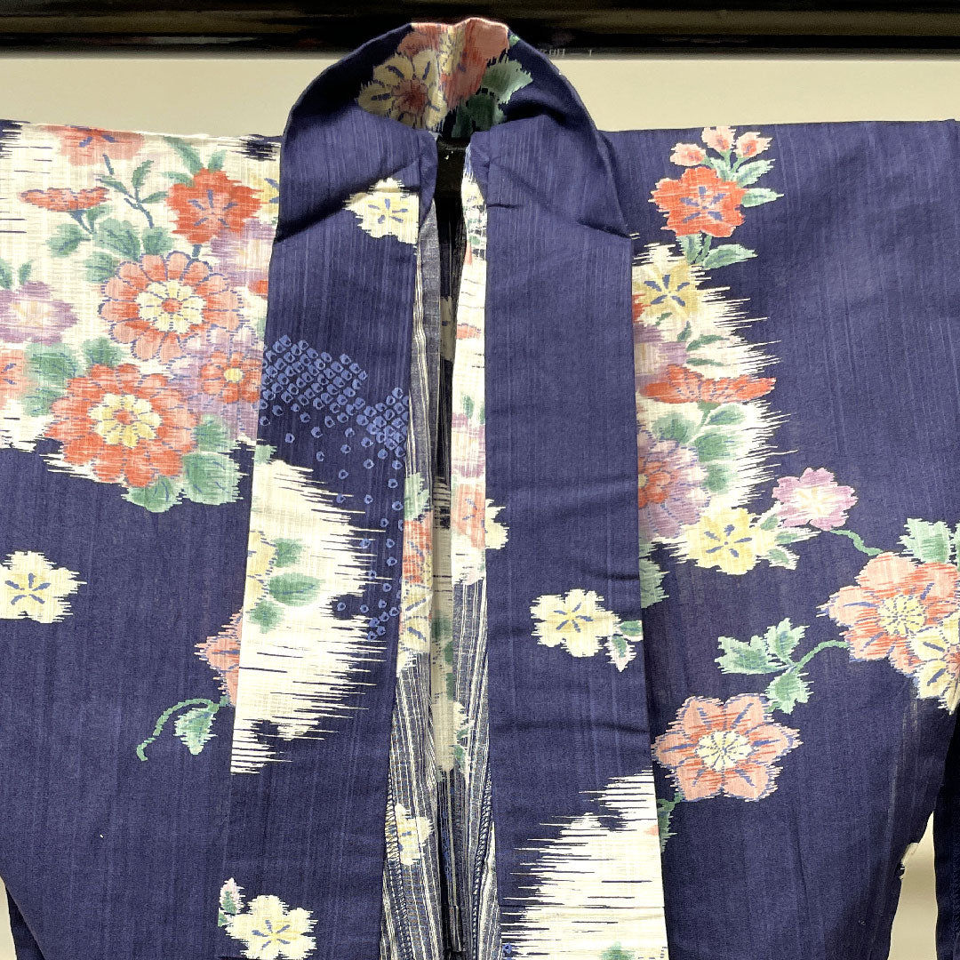 浴衣 しつけ糸付き 未使用品 紺色 雪輪 草花模様 木綿 Sランク 単衣 身丈171cm 裄丈65.5cm 紺系 1118002072618