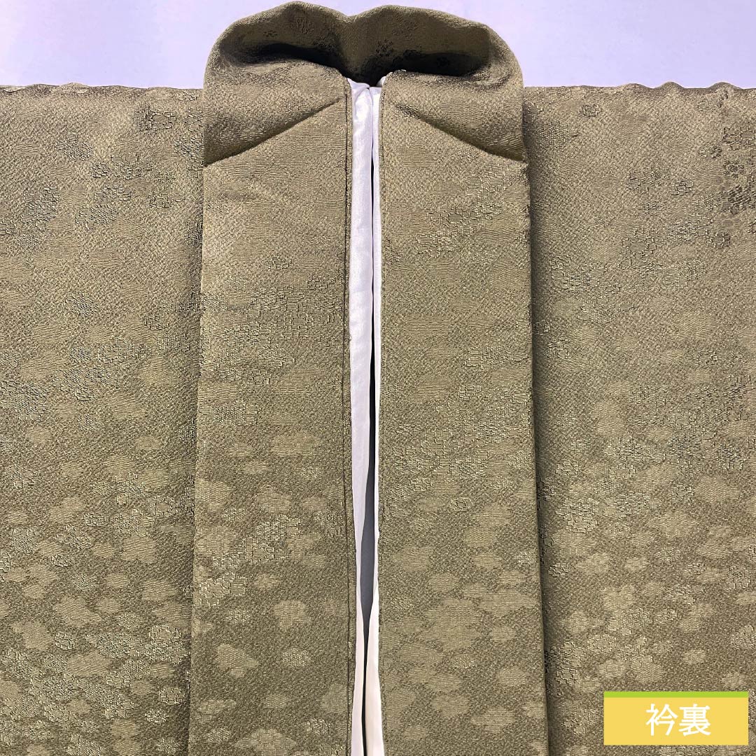 リサイクル着物】男物 正絹 Sランク 身丈130cm 裄丈66cm 煤色（すすい