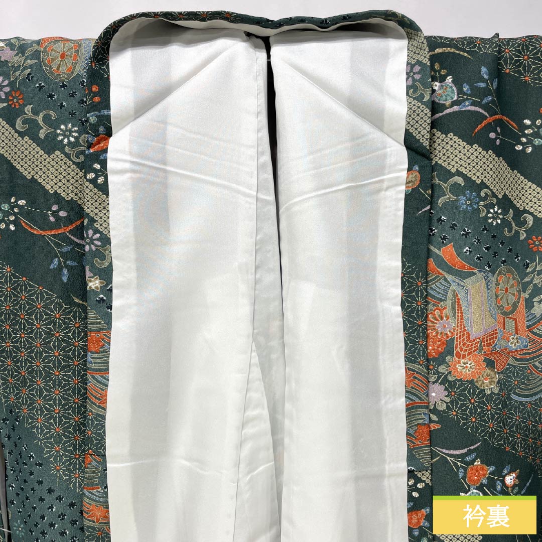 小紋 ポリエステル Sランク 身丈161cm 裄丈64.5cm 袷 鉄色（てついろ） 鉄御納戸色（てつおなんどいろ） 御所車 花 洗える着物 緑系 1115007562419