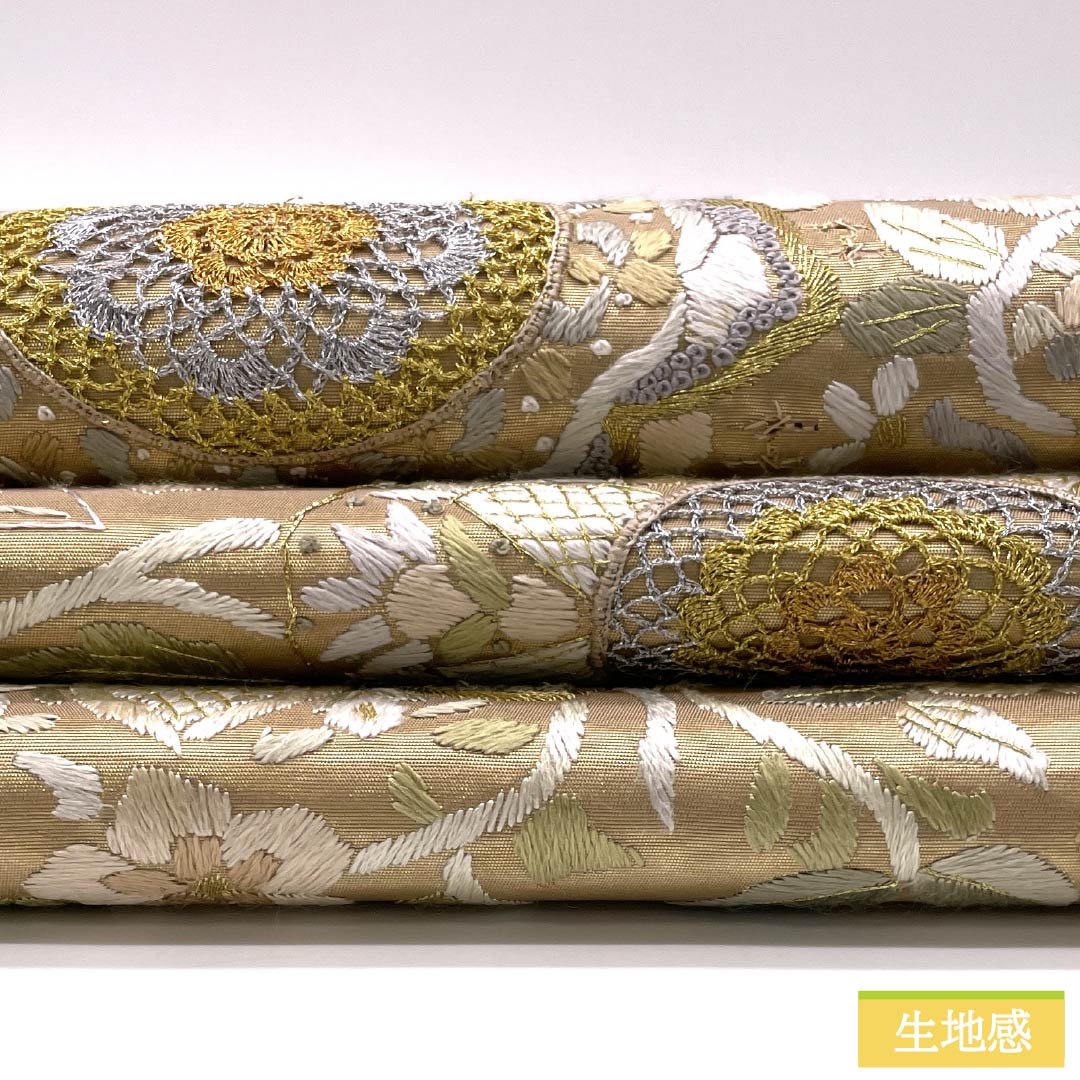 袋帯 正絹 胡桃色（くるみいろ） 唐花 スワトウ刺繍 華文 帯丈444cm Sランク 六通 フォーマル ベージュ系 1123014142325