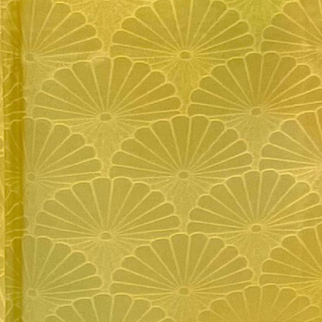 色無地 菊 ぼかし 身丈167.5cm 裄丈66.5cm 袷  正絹 Sランク 黄系 1114000352523