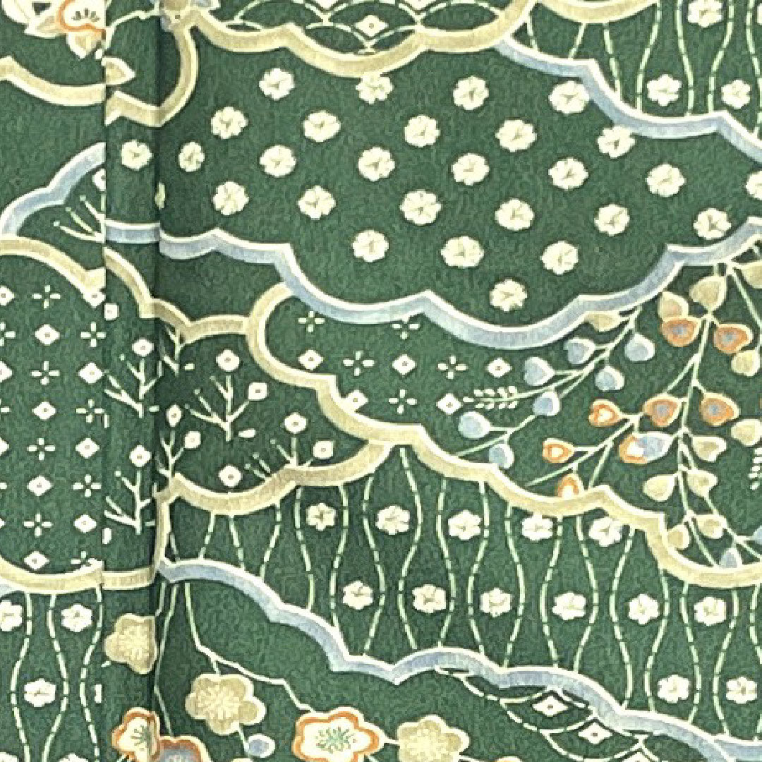 小紋 身丈160cm 裄丈62.5cm 袷  萌葱色 洗える着物 雲取り 草花模様  ポリ Sランク 緑系 1115002572419