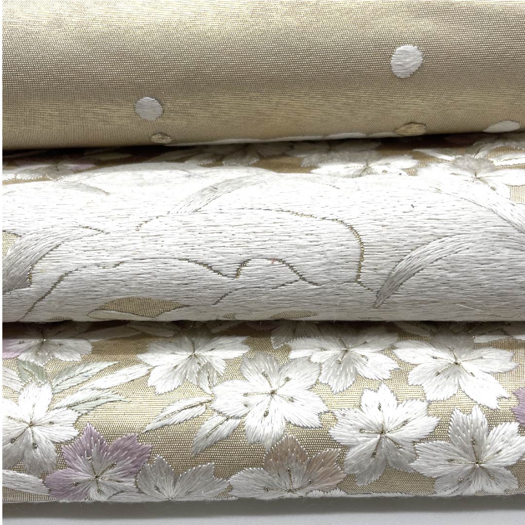袋帯 薄卵色（うすたまごいろ） 刺繍 桜 波 露芝 帯丈450cm 正絹 Sランク 六通 フォーマル クリーム系 1123008152315