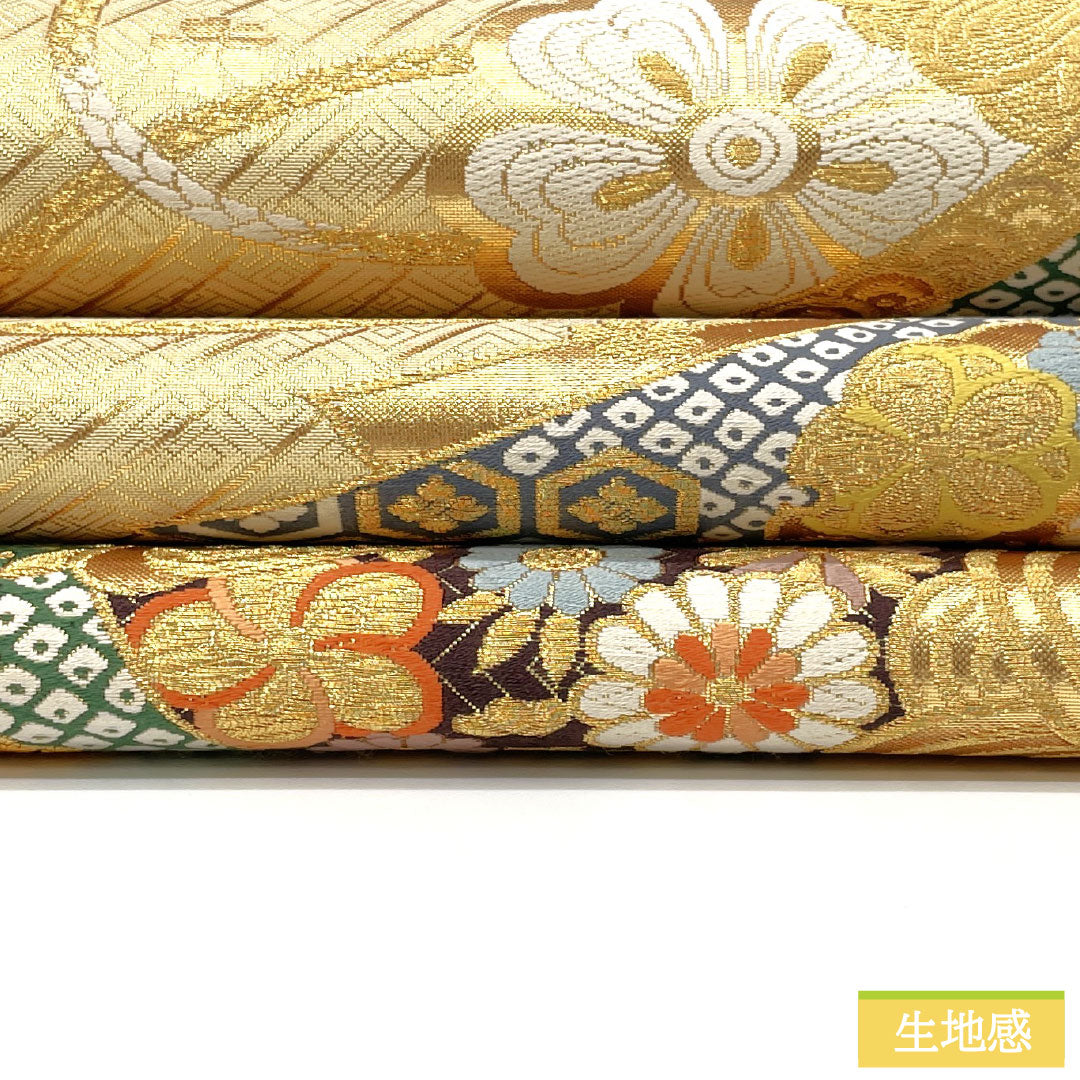 Nishijin-ori silk obi with auspicious motifs, featuring a small kosode kimono with auspicious motifs, length 430cm, six-fold hem, formal, gold-tone finish, product number 1123017222321