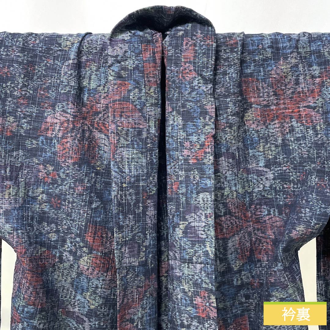 紬 着物 単衣 紺色ｘ赤色 雲取り模様 バチ衿 正絹 仕立て上がり着物 身丈155cm 【キモノオフ野々市若松店】 紬 着物 単衣 紺色x赤色 雲取り模様 バチ衿 正絹 仕立て上がり着物