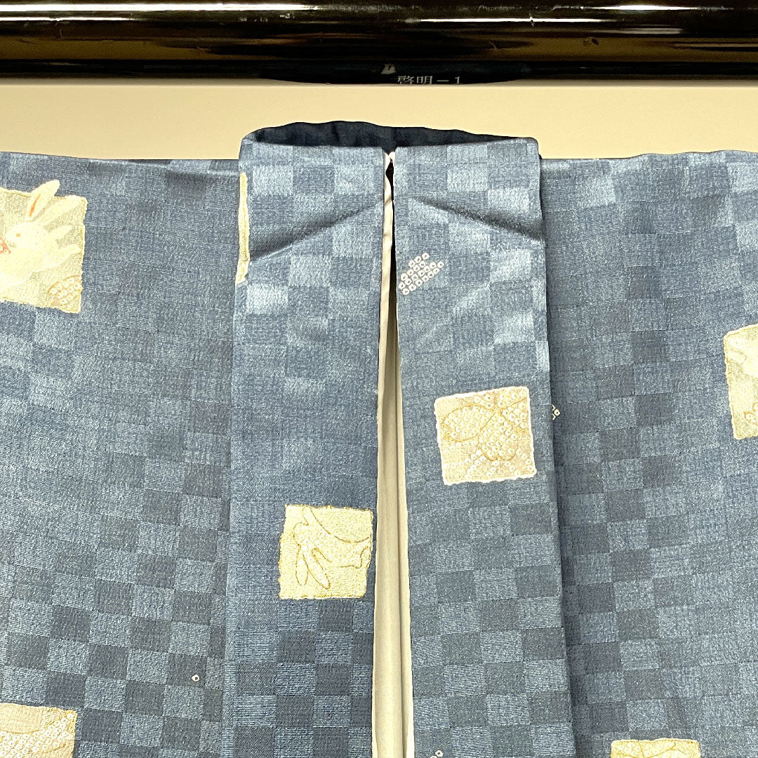 小紋 身丈158.5cm 裄丈62.5cm 袷  裏色 洗える着物 市松 うさぎ 桜  ポリ Sランク 青系 1115003232317