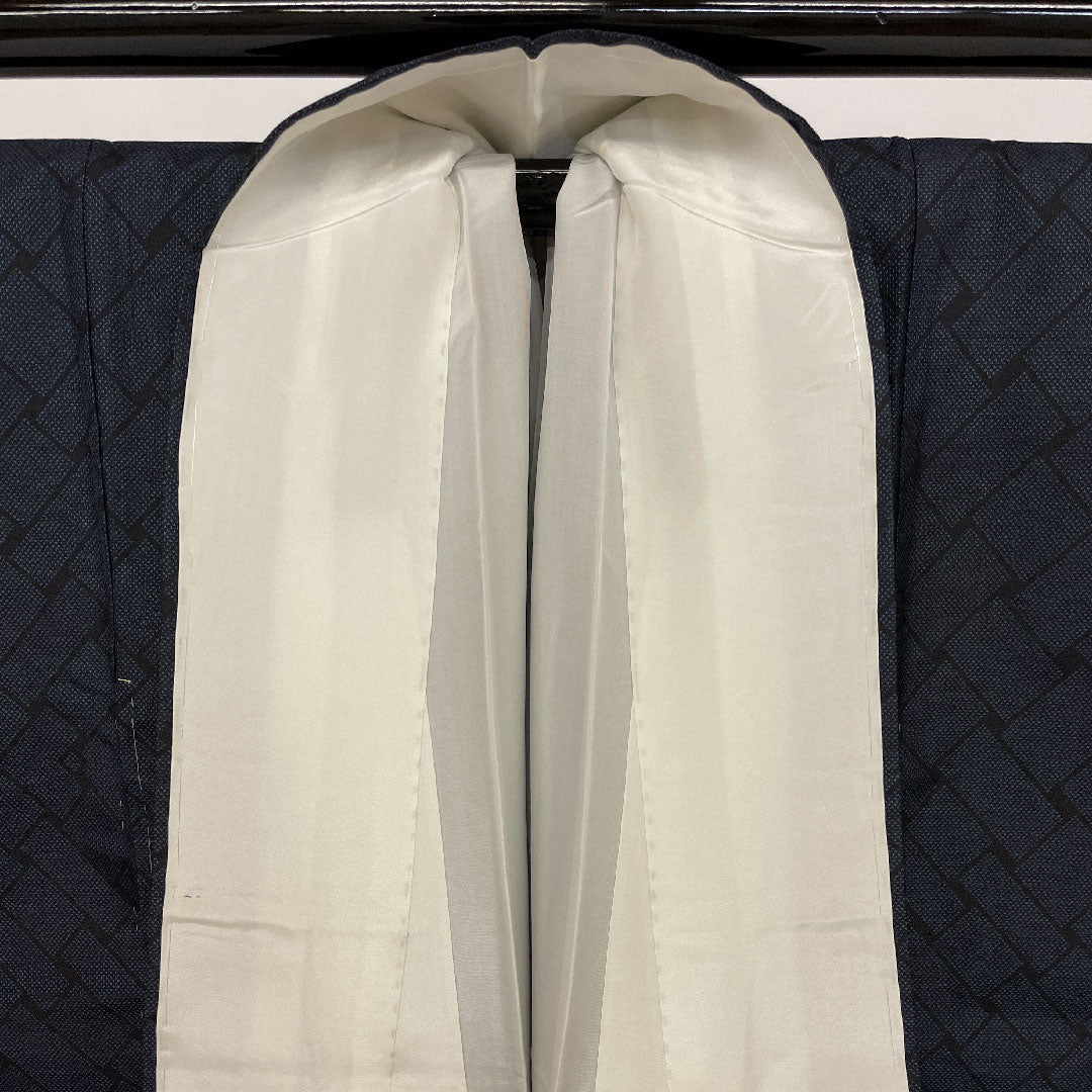 大島紬 身丈158cm 裄丈63cm 正絹 Sランク 袷 紺系 1116000512318