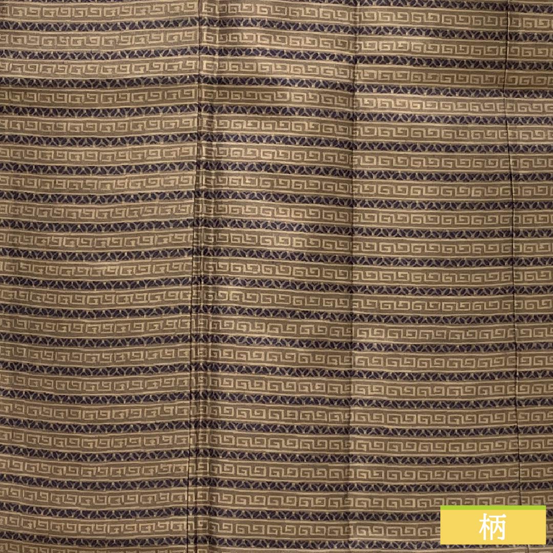 男物 正絹 Sランク 身丈145cm 裄丈63.5cm  土色（つちいろ） 幾何学模様 袷 茶系 1119000952414