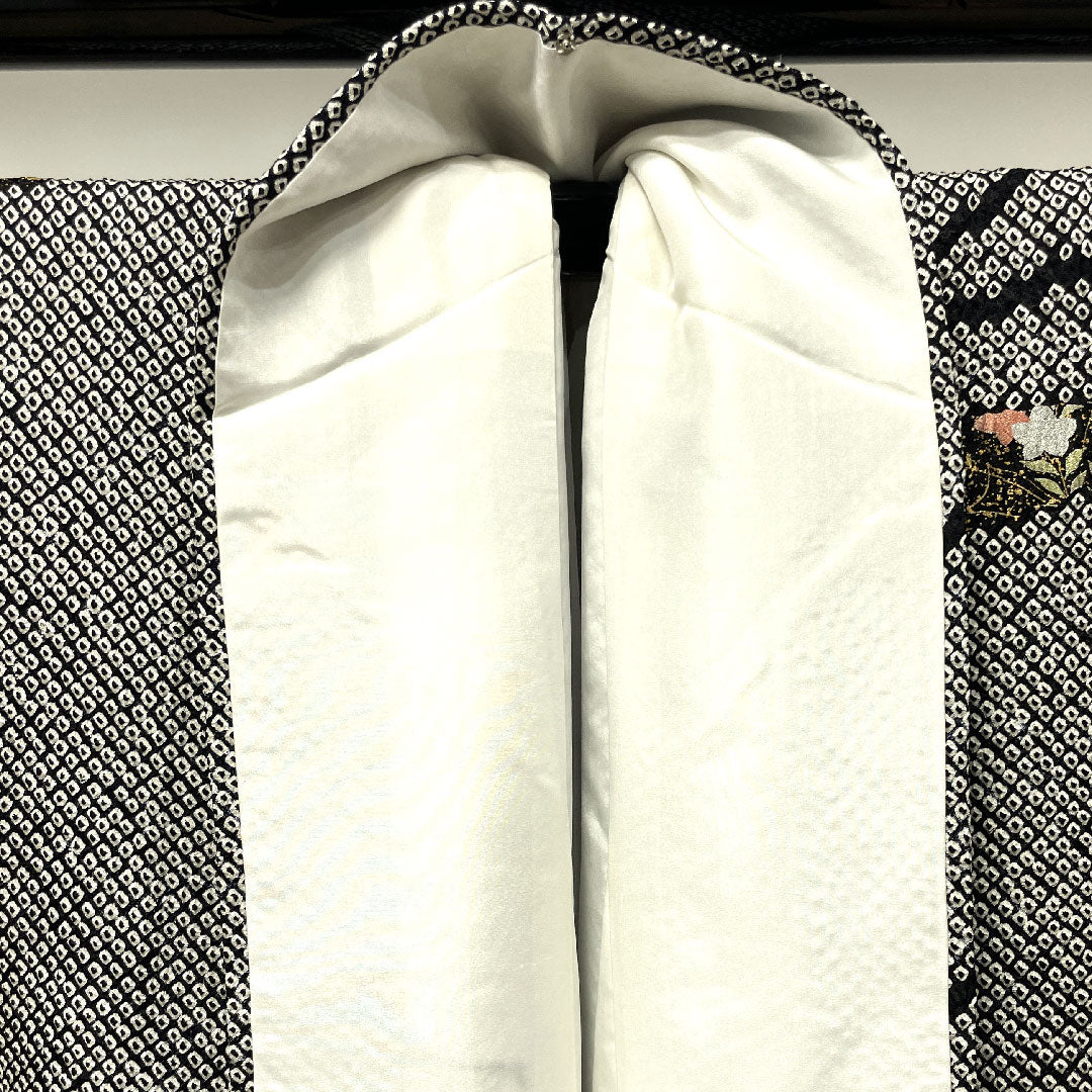 訪問着 袷 身丈160cm 裄丈64cm 総絞り 刺繡 草花模様 正絹 Sランク 黒系 1112002252410