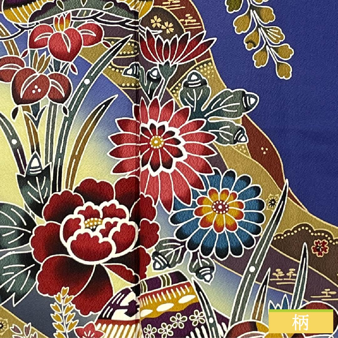 Kimono (Furisode) - Silk - Rank A - Length 170.5cm - Sleeve to neck 67cm - Lined - Bluish purple - Kyo-Bingata - Auspicious patterns - Pine, bamboo, plum blossoms, peonies, wisteria - Blue family - 1113002683617