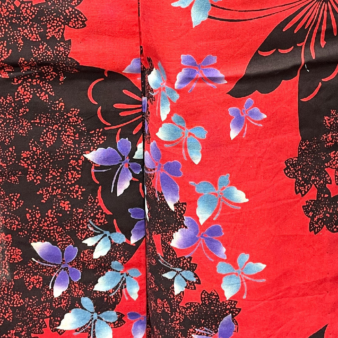 浴衣 しつけ糸付き 未使用品 紅絹色 桜 蝶 木綿 Sランク 単衣 身丈162.5cm 裄丈63.5cm 赤系 1118003662412